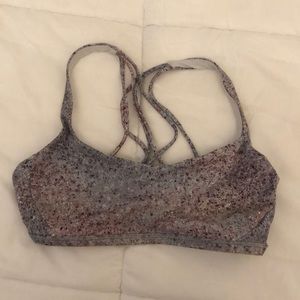 Lululemon size 6 sports bra